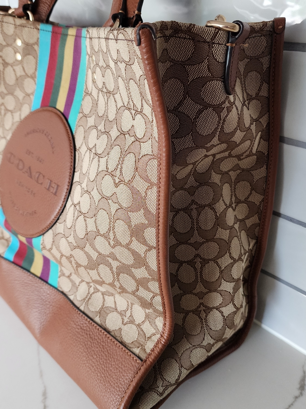 Coach Dempsey Tote 40 - Signature Jacquard Stripe & Leather Patch - Picture 5 of 16